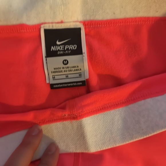 Nike leggings - Picture 2 of 3